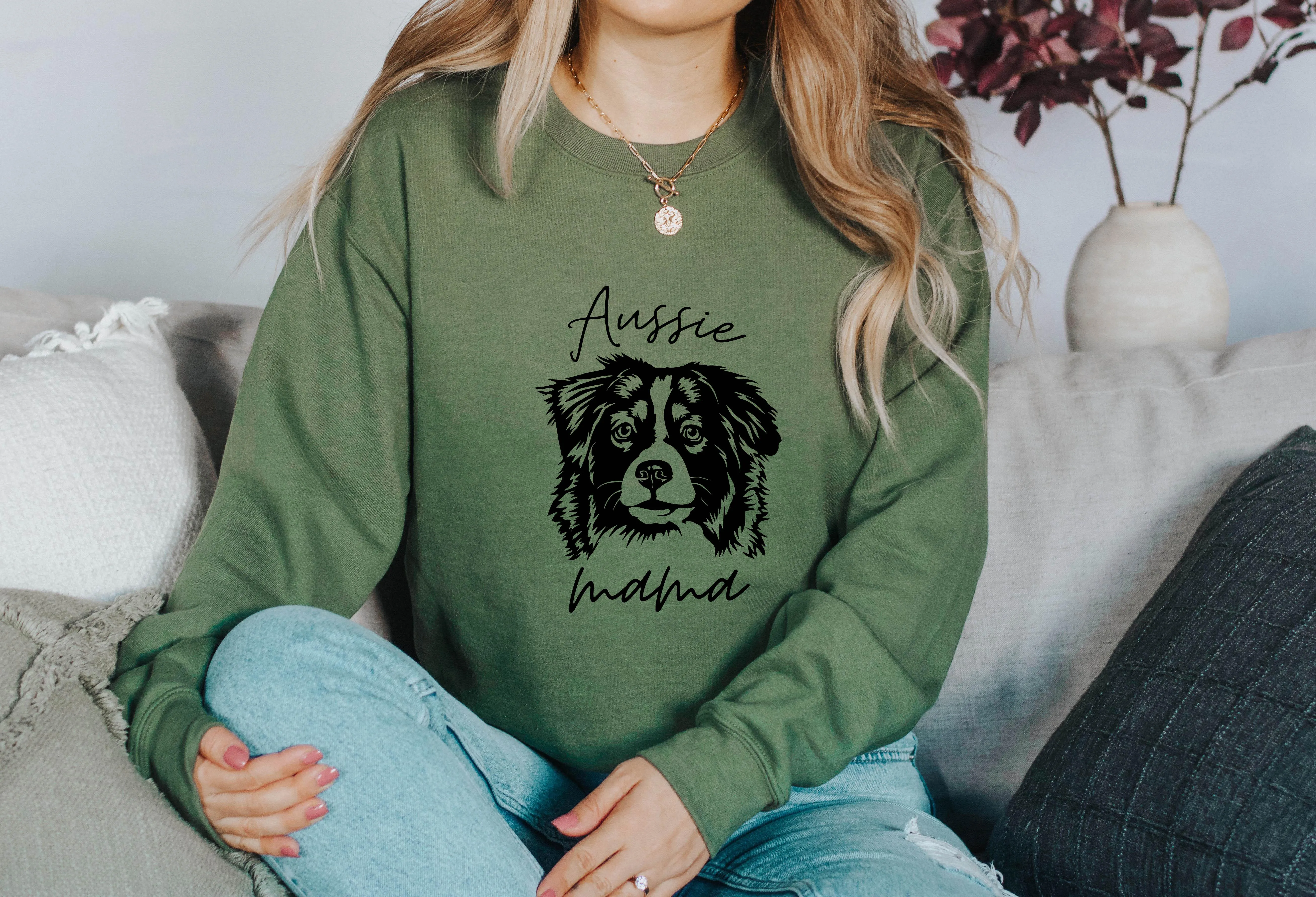 Aussie mama Classic Soft Sweatshirt (Center)