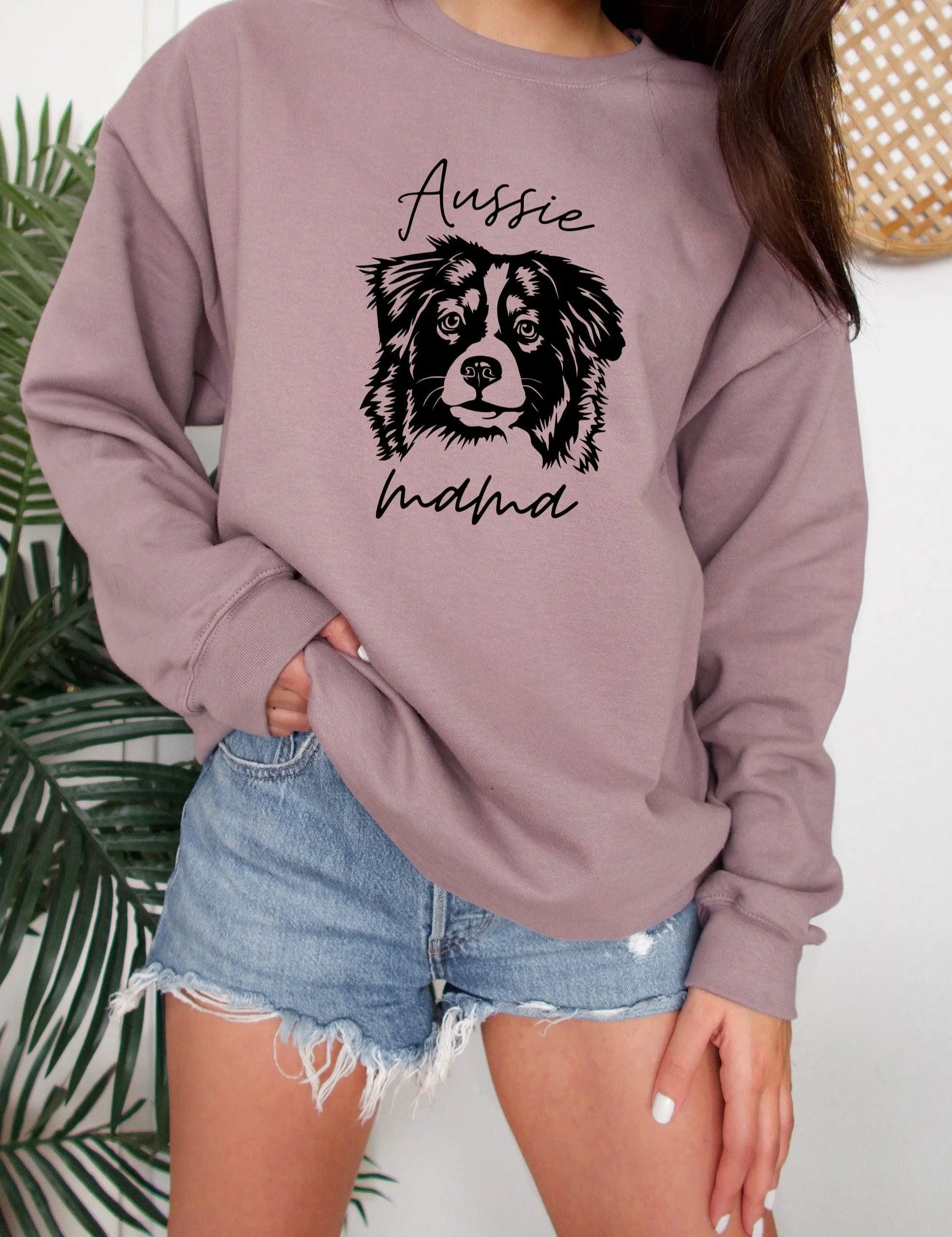 Aussie mama Classic Soft Sweatshirt (Center)