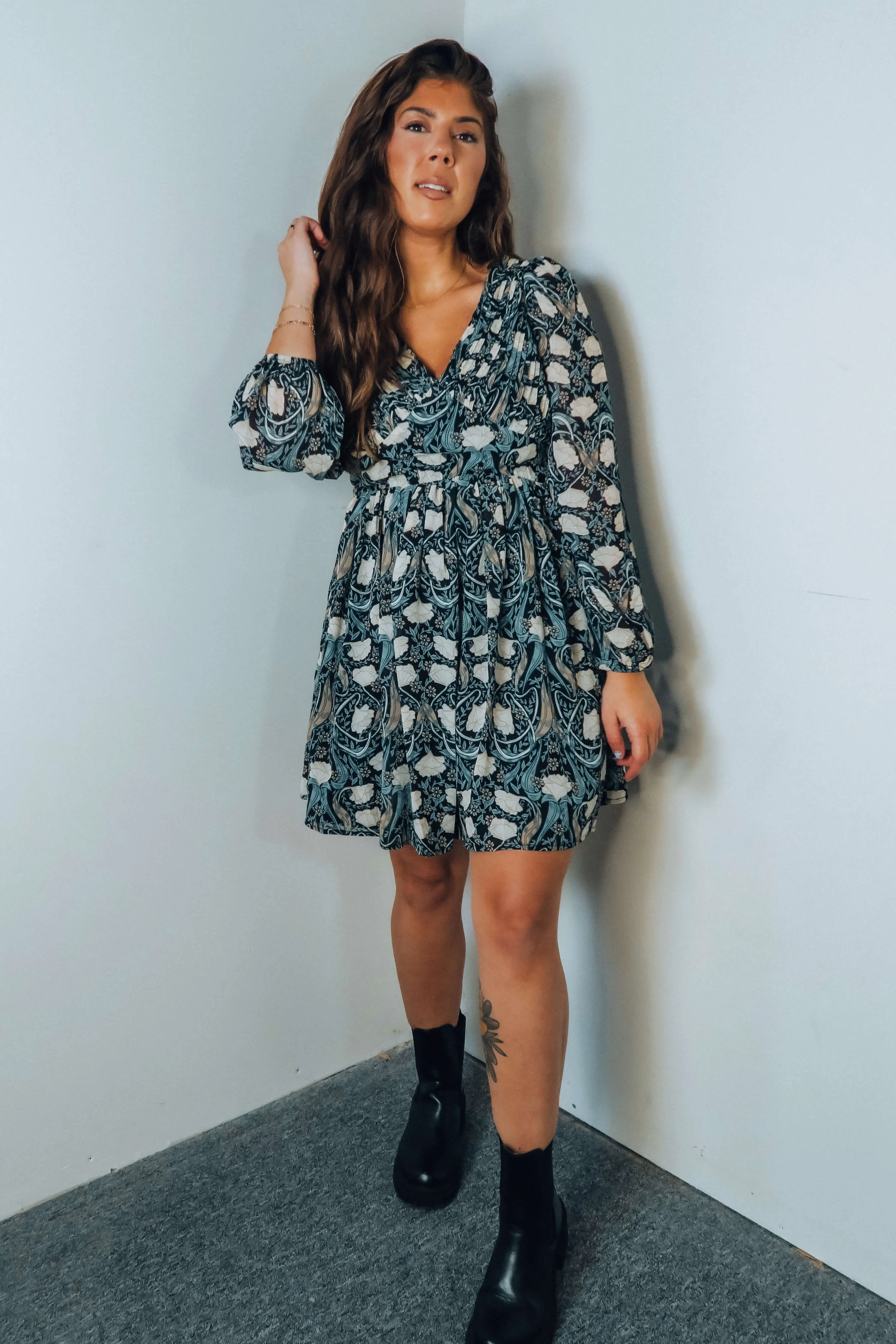 Floral Deep V Neck Bubble Sleeve Mini Dress