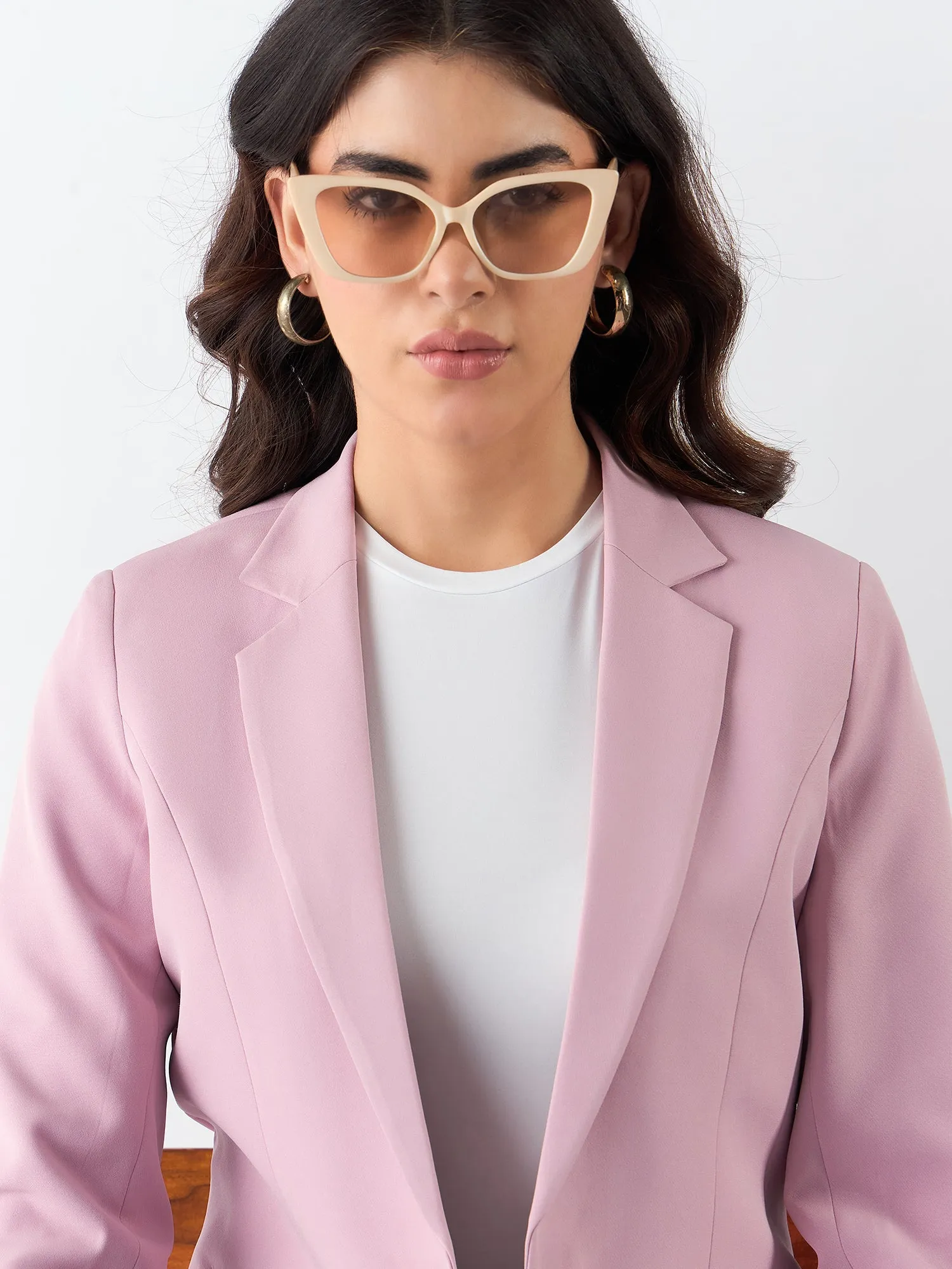 Pink Notched Lapel Single Breasted Blazer In Stretchable Fabric